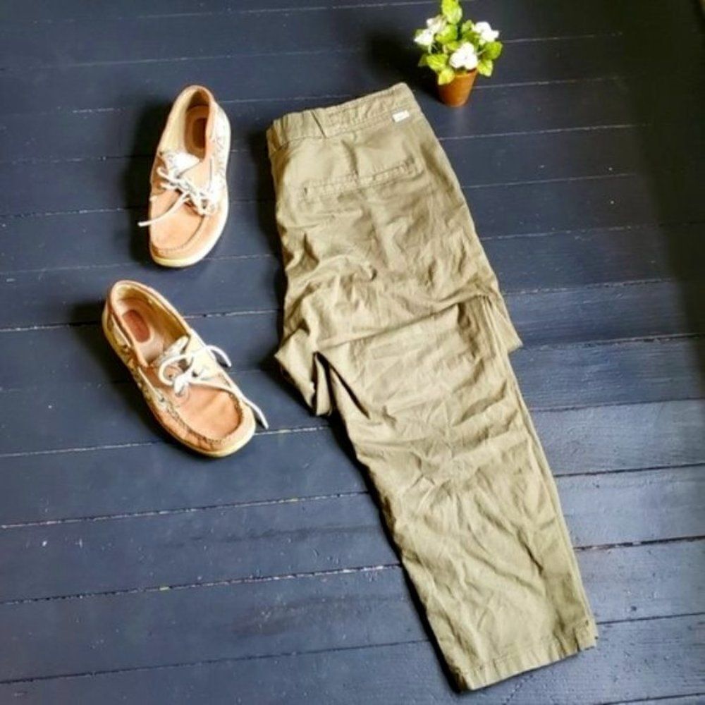 Levi's Soft Pants - Picture 2 of 9